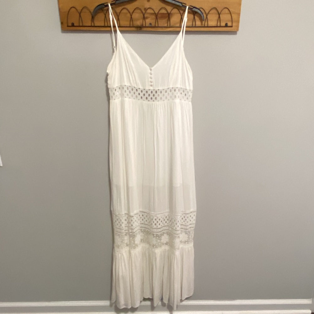 White maxi dress